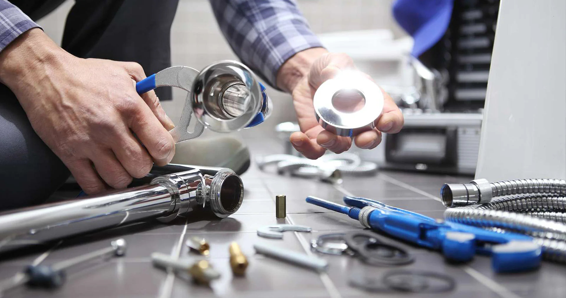 Surface Mount Leak Alarm: Essential for Industrial Use?